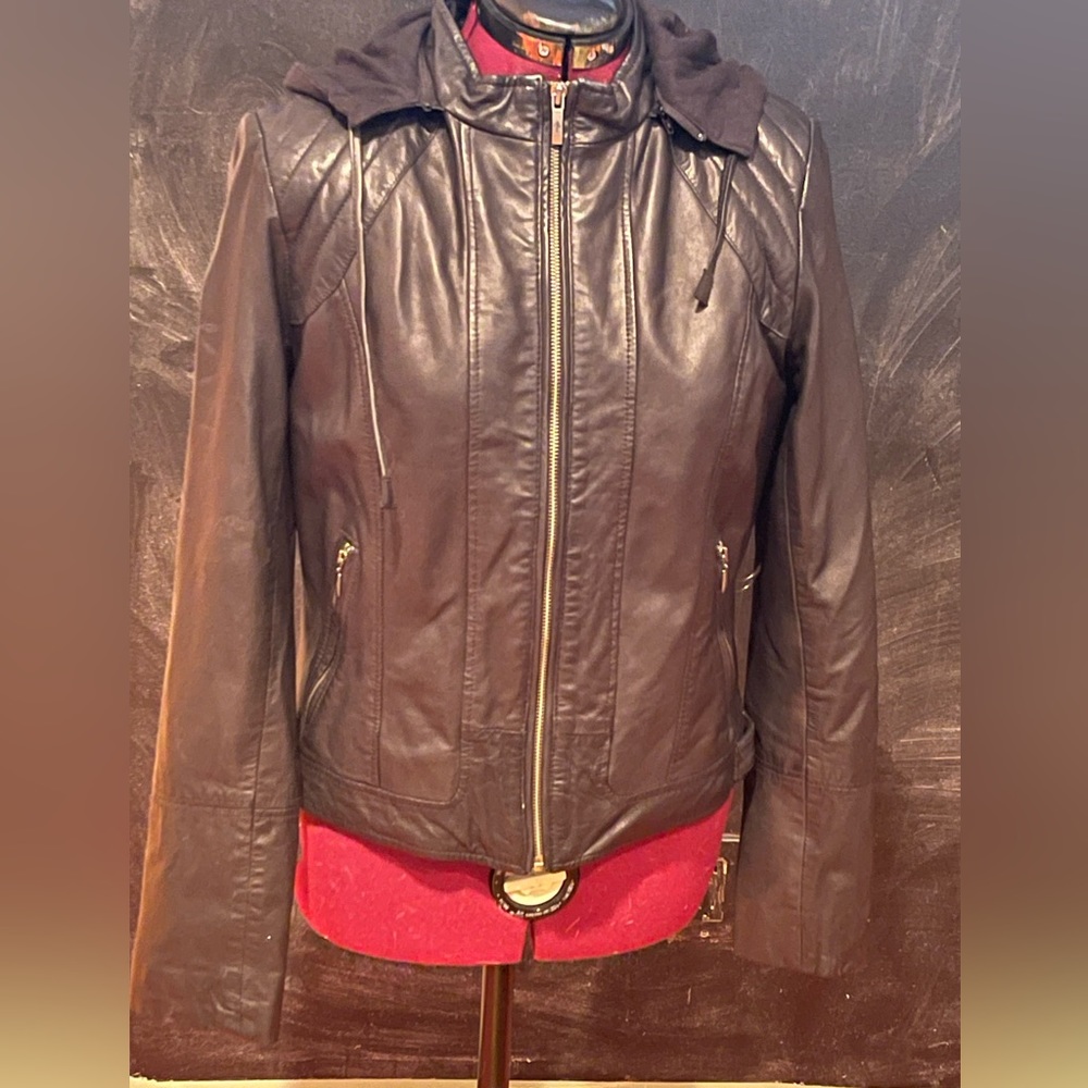 Vintage 90’s Cole Haan genuine leather jacket